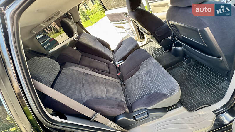 Мінівен Mitsubishi Grandis 2007 в Івано-Франківську