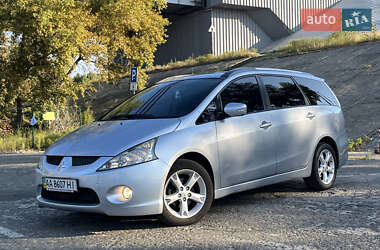 Мінівен Mitsubishi Grandis 2008 в Києві