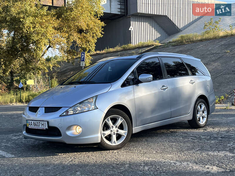 Мінівен Mitsubishi Grandis 2008 в Києві