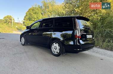Минивэн Mitsubishi Grandis 2008 в 