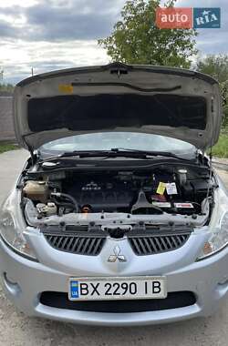 Минивэн Mitsubishi Grandis 2007 в 