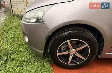 Минивэн Mitsubishi Grandis 2007 в 