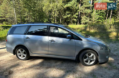 Минивэн Mitsubishi Grandis 2006 в 