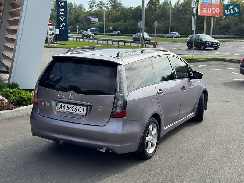 Mitsubishi Grandis 2004 Mitsubishi Grandis 2004