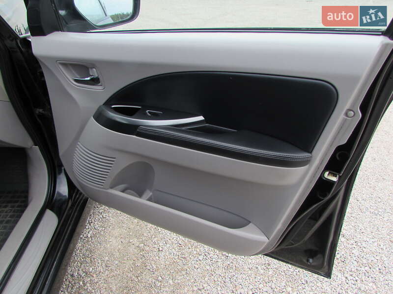 Минивэн Mitsubishi Grandis 2007 в Кропивницком фото 19 Минивэн Mitsubishi Grandis 2007 в Кропивницком