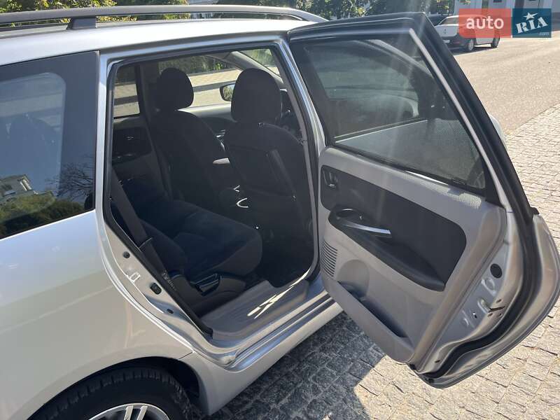 Минивэн Mitsubishi Grandis 2006 в Белой Церкви фото 13 Минивэн Mitsubishi Grandis 2006 в Белой Церкви