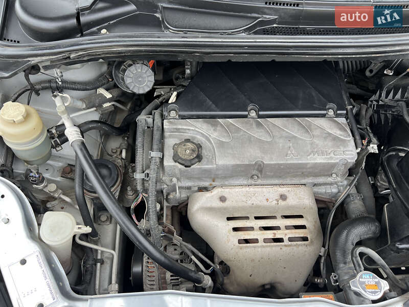 Мінівен Mitsubishi Grandis 2008 в Чернівцях