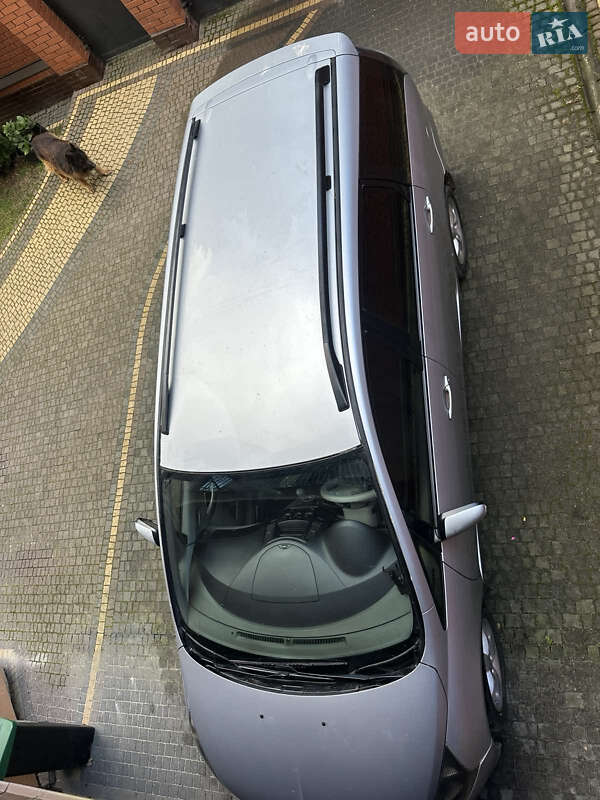 Мінівен Mitsubishi Grandis 2004 в Львові фото 5 Мінівен Mitsubishi Grandis 2004 в Львові