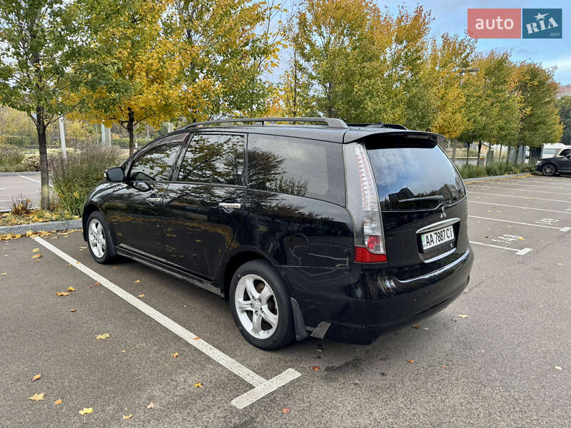 Мінівен Mitsubishi Grandis 2007 в Києві фото 12 Мінівен Mitsubishi Grandis 2007 в Києві