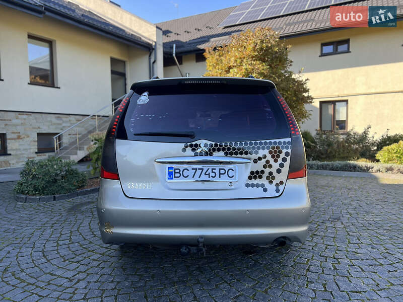 Мінівен Mitsubishi Grandis 2007 в Жовкві
