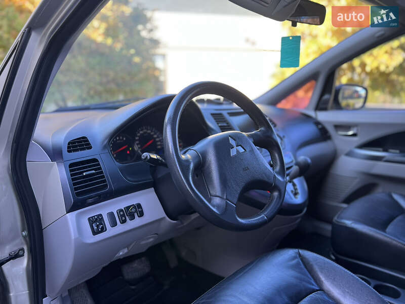 Мінівен Mitsubishi Grandis 2007 в Жовкві