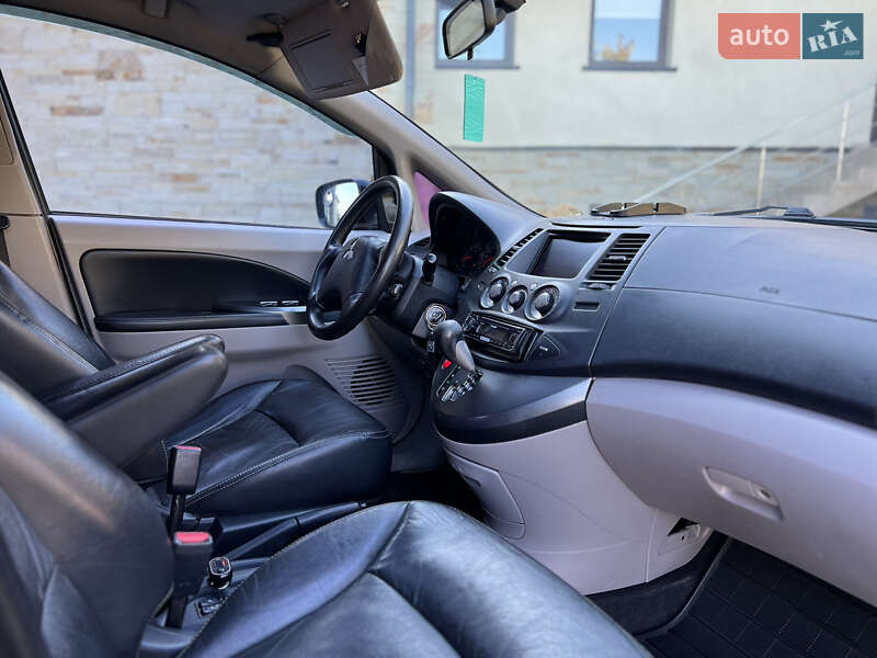 Мінівен Mitsubishi Grandis 2007 в Жовкві