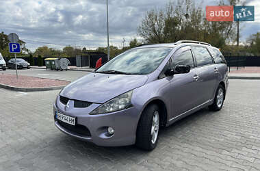 Минивэн Mitsubishi Grandis 2006 в  фото 2 Минивэн Mitsubishi Grandis 2006 в