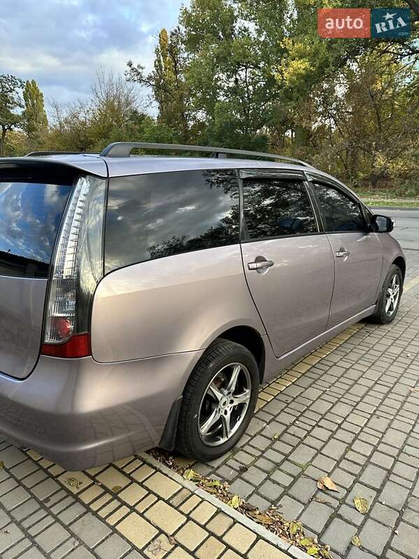 Мінівен Mitsubishi Grandis 2006 в Нікополі