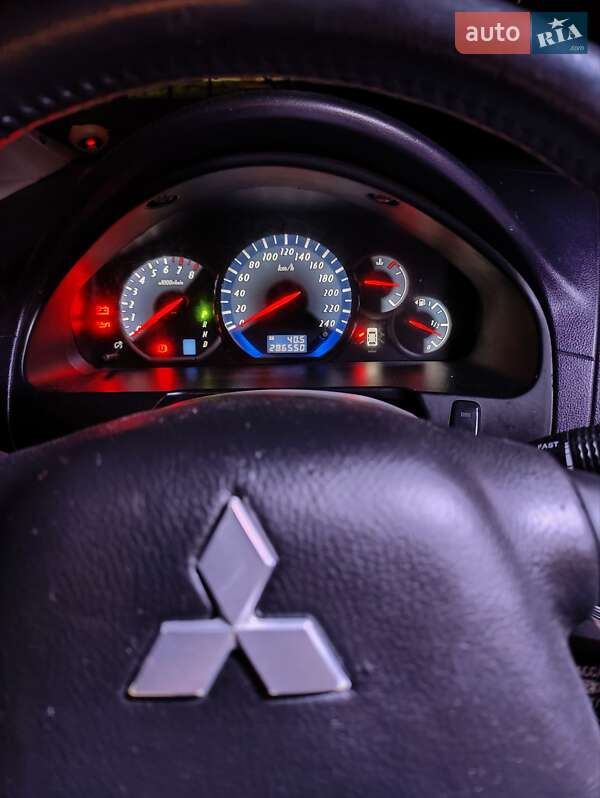 Минивэн Mitsubishi Grandis 2005 в Чернигове