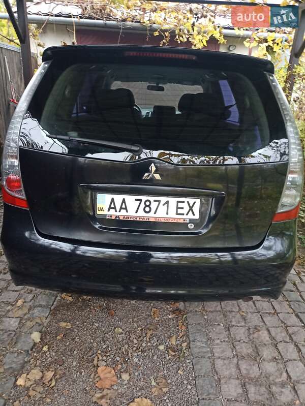 Мінівен Mitsubishi Grandis 2008 в Києві