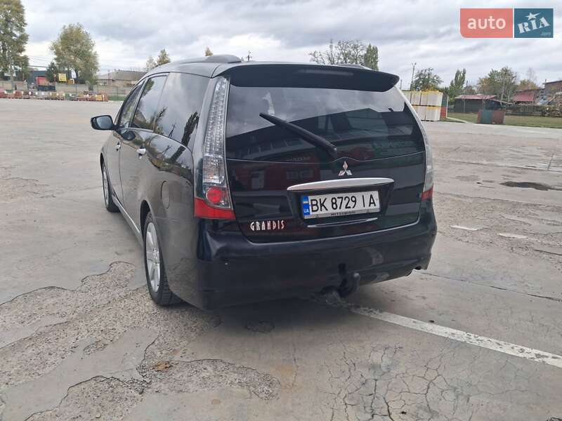 Мінівен Mitsubishi Grandis 2006 в Первомайську фото 10 Мінівен Mitsubishi Grandis 2006 в Первомайську