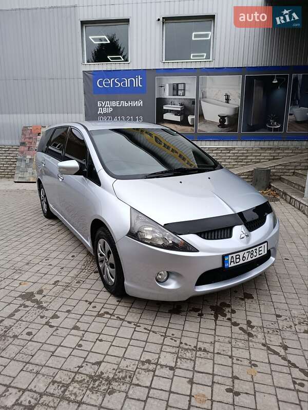 Минивэн Mitsubishi Grandis 2006 в Хмельнике фото 6 Минивэн Mitsubishi Grandis 2006 в Хмельнике