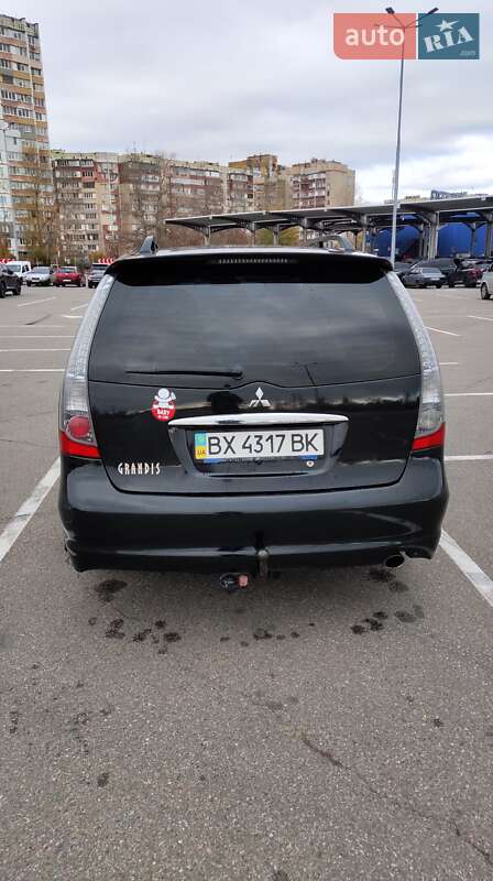 Мінівен Mitsubishi Grandis 2006 в Києві фото 3 Мінівен Mitsubishi Grandis 2006 в Києві