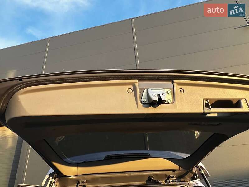 Минивэн Mitsubishi Grandis 2004 в Борисполе фото 13 Минивэн Mitsubishi Grandis 2004 в Борисполе