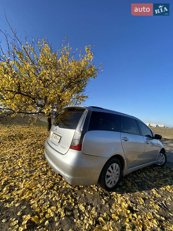Минивэн Mitsubishi Grandis 2007 в Покрове