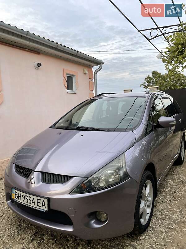 Мінівен Mitsubishi Grandis 2005 в Великій Михайлівці фото 3 Мінівен Mitsubishi Grandis 2005 в Великій Михайлівці