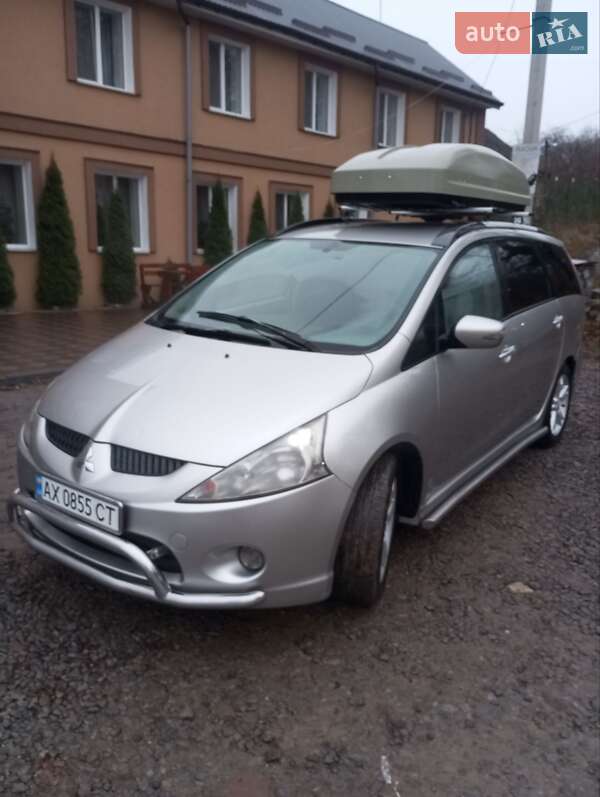Мінівен Mitsubishi Grandis 2008 в Шпикові