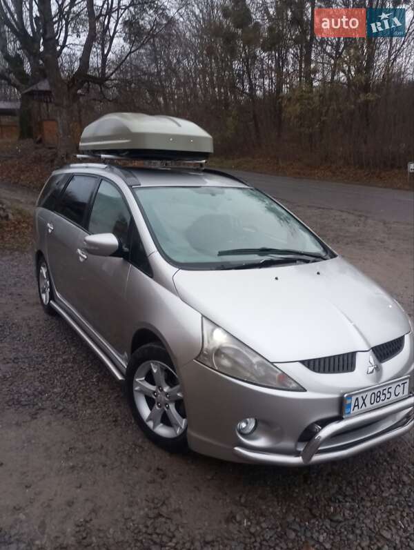 Мінівен Mitsubishi Grandis 2008 в Шпикові