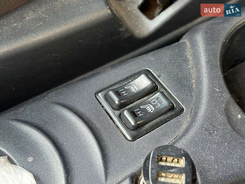 Мінівен Mitsubishi Grandis 2006 в Львові