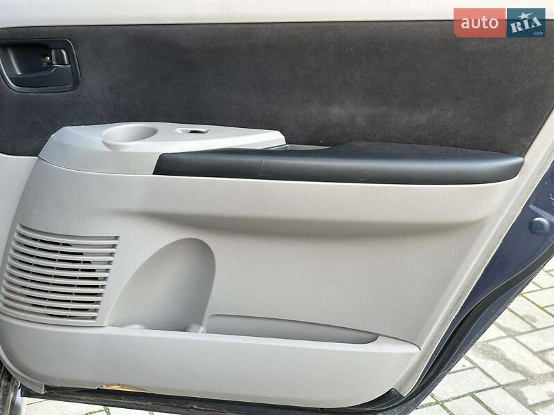 Мінівен Mitsubishi Grandis 2006 в Львові