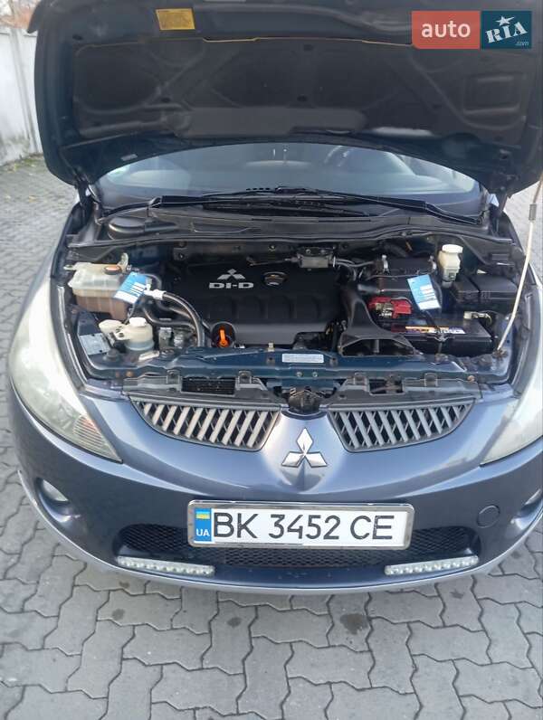 Минивэн Mitsubishi Grandis 2006 в Сарнах фото 14 Минивэн Mitsubishi Grandis 2006 в Сарнах