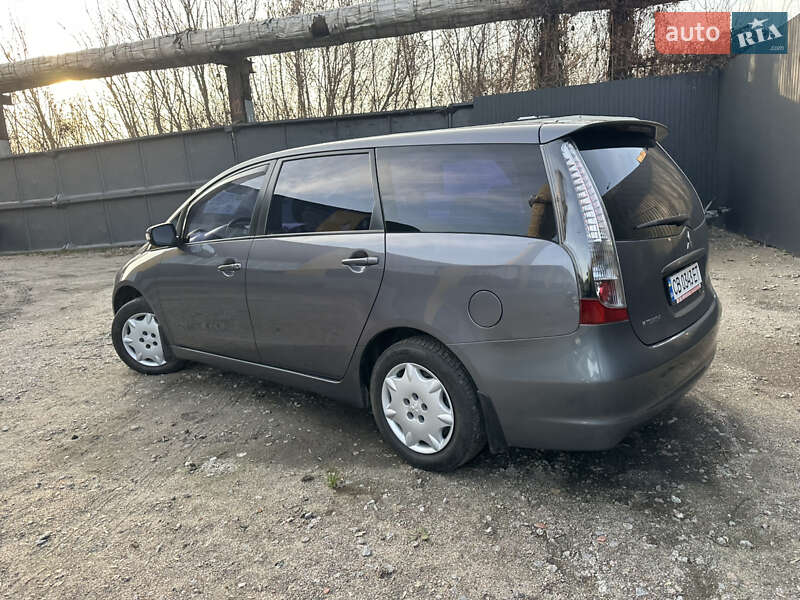 Минивэн Mitsubishi Grandis 2008 в Нежине фото 15 Минивэн Mitsubishi Grandis 2008 в Нежине