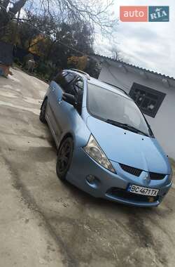 Мінівен Mitsubishi Grandis 2004 в Дубні