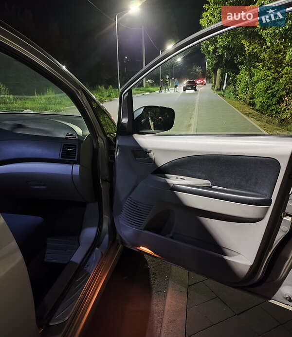 Минивэн Mitsubishi Grandis 2008 в Киеве