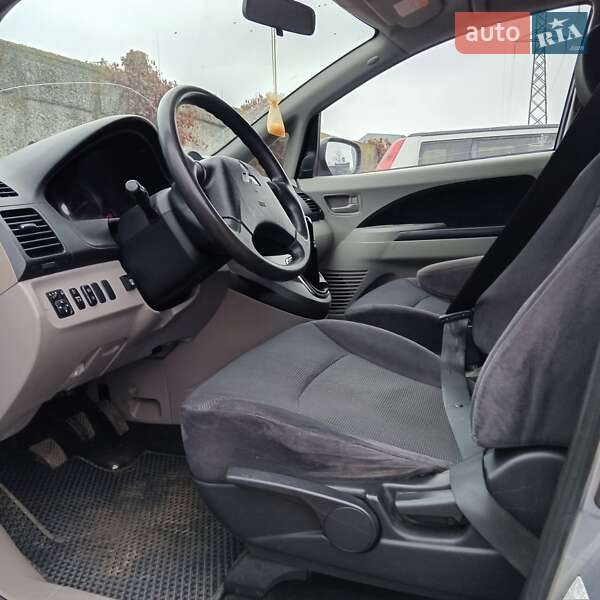 Mitsubishi Grandis 2007 Mitsubishi Grandis 2007