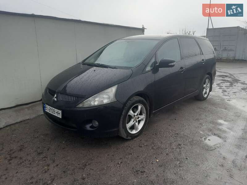 Минивэн Mitsubishi Grandis 2006 в Кременчуге фото Минивэн Mitsubishi Grandis 2006 в Кременчуге