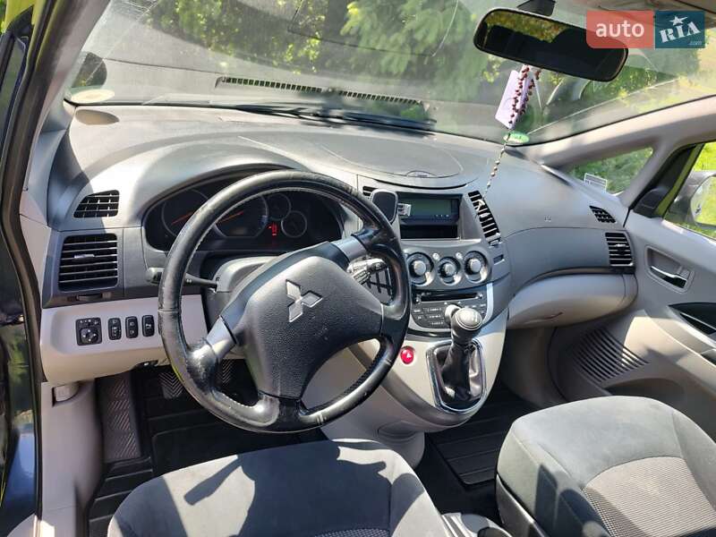 Минивэн Mitsubishi Grandis 2008 в Теребовле