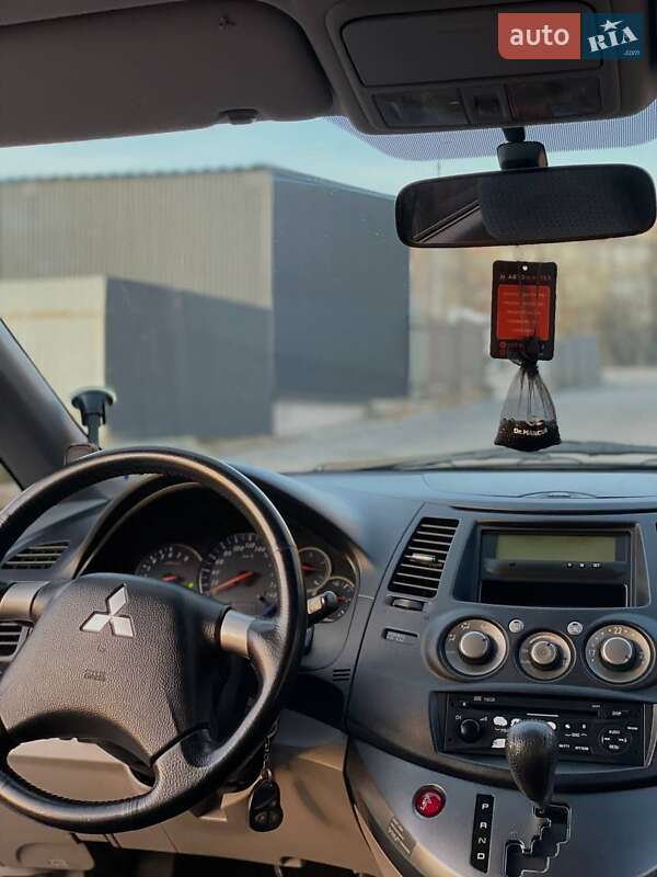 Минивэн Mitsubishi Grandis 2007 в Тернополе