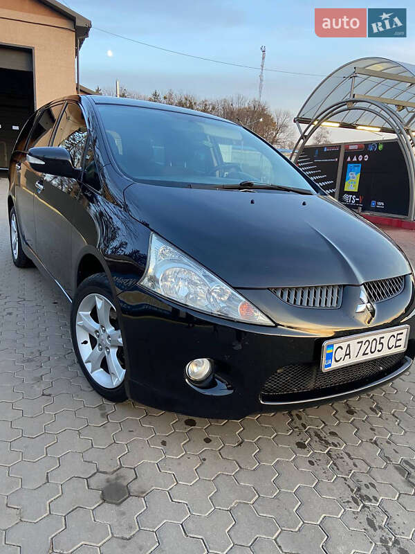 Мінівен Mitsubishi Grandis 2008 в Умані