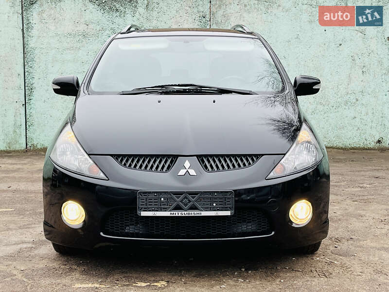 Мінівен Mitsubishi Grandis 2007 в Кам'янському