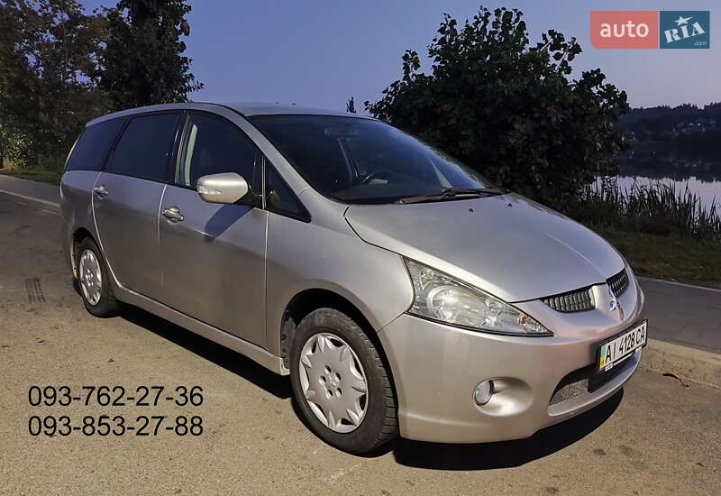 Минивэн Mitsubishi Grandis 2008 в Киеве фото Минивэн Mitsubishi Grandis 2008 в Киеве