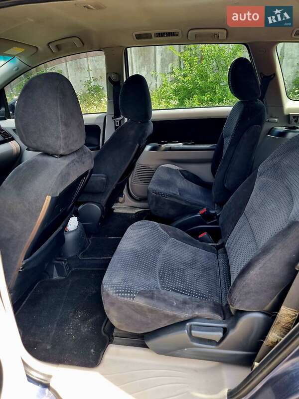 Минивэн Mitsubishi Grandis 2006 в Запорожье фото 6 Минивэн Mitsubishi Grandis 2006 в Запорожье