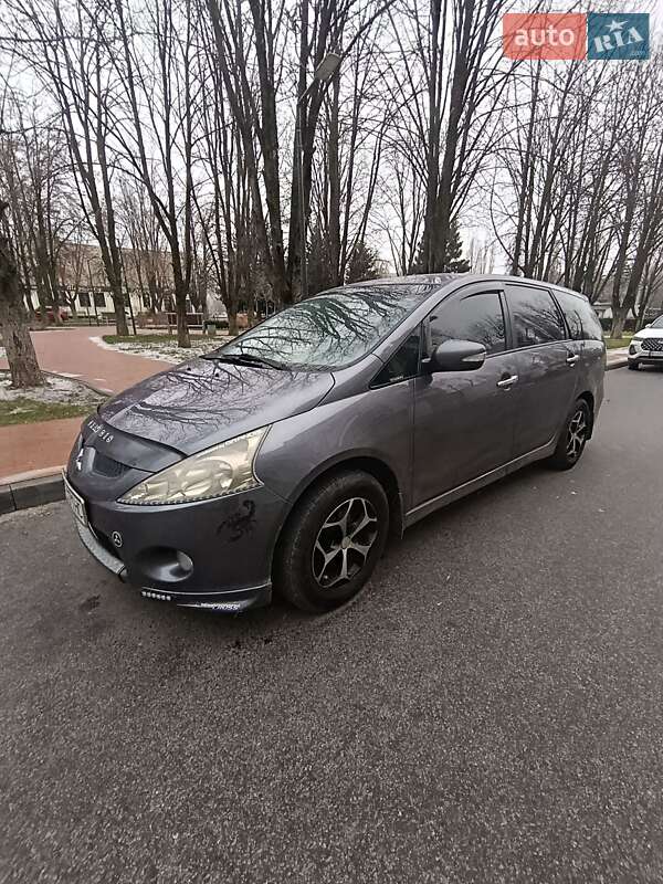 Минивэн Mitsubishi Grandis 2009 в Кременчуге фото 8 Минивэн Mitsubishi Grandis 2009 в Кременчуге