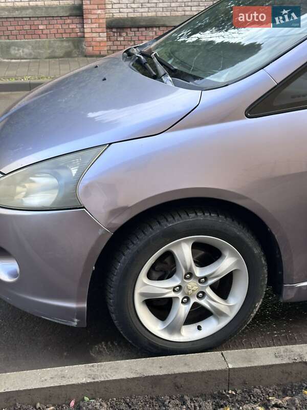 Минивэн Mitsubishi Grandis 2004 в Черновцах фото 2 Минивэн Mitsubishi Grandis 2004 в Черновцах