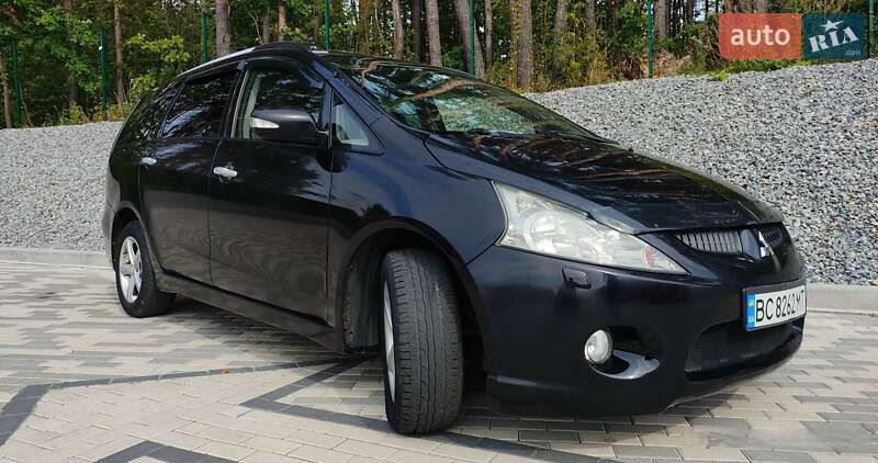 Mitsubishi Grandis 2008
