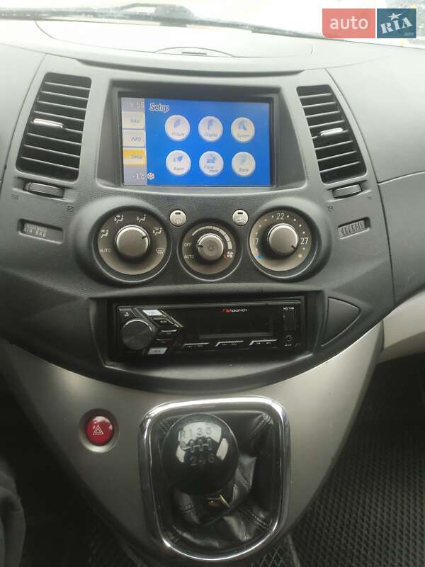 Минивэн Mitsubishi Grandis 2006 в Хмельницком