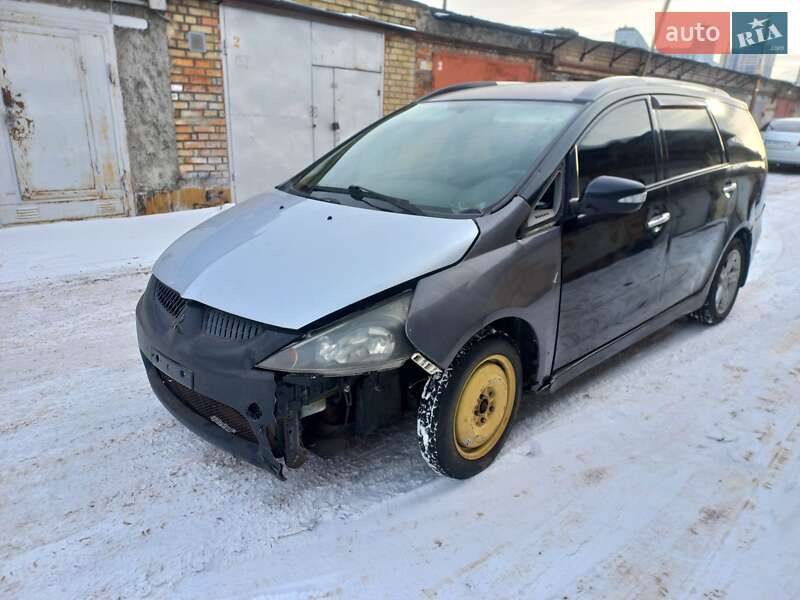 Мінівен Mitsubishi Grandis 2008 в Києві