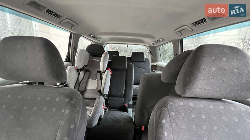 Минивэн Mitsubishi Grandis 2006 в Киеве