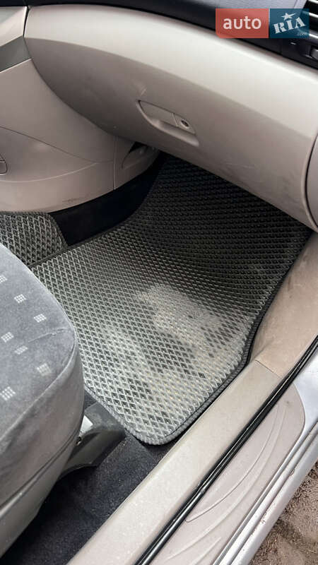 Минивэн Mitsubishi Grandis 2006 в Киеве