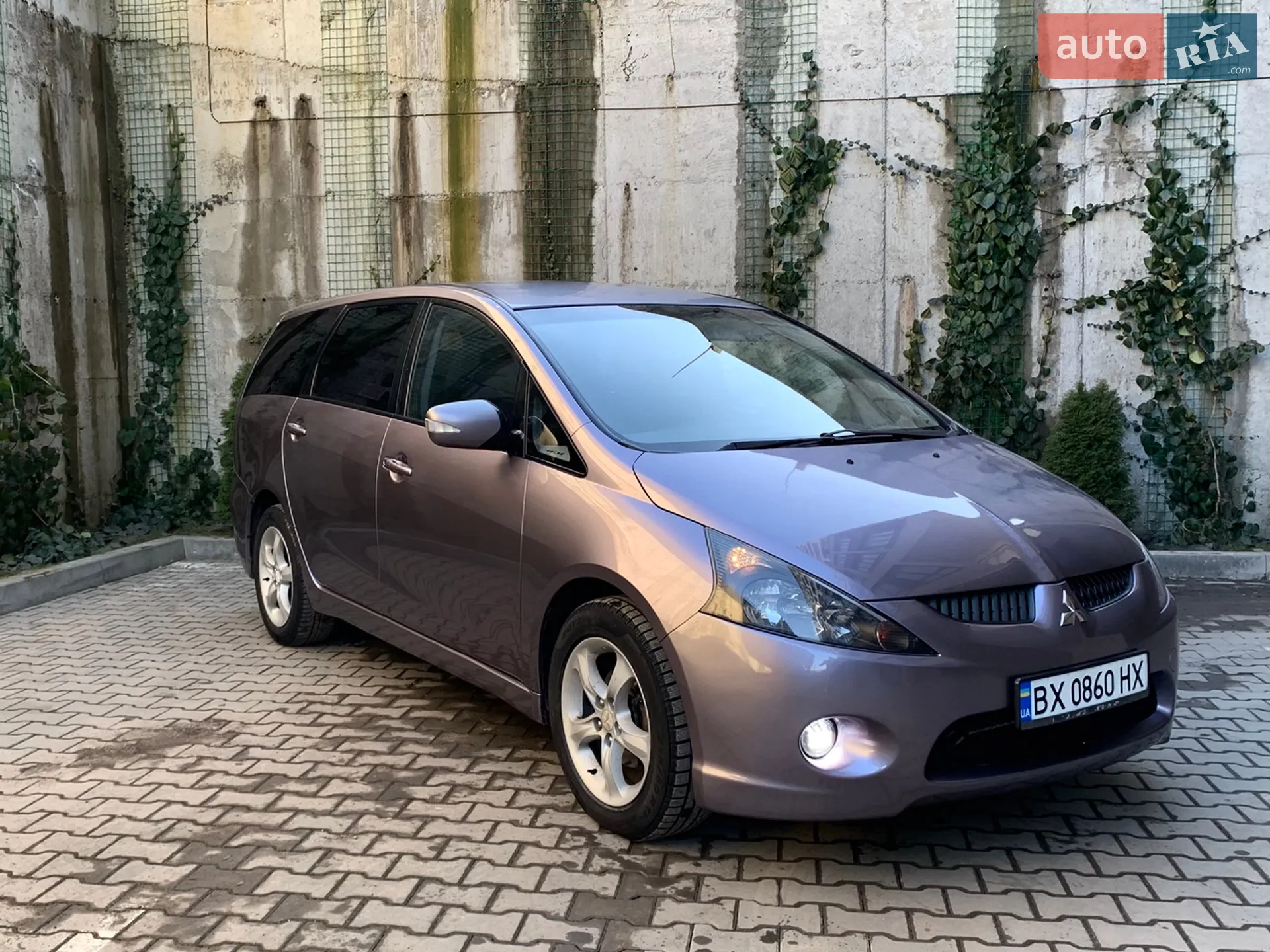 Mitsubishi Grandis 2006